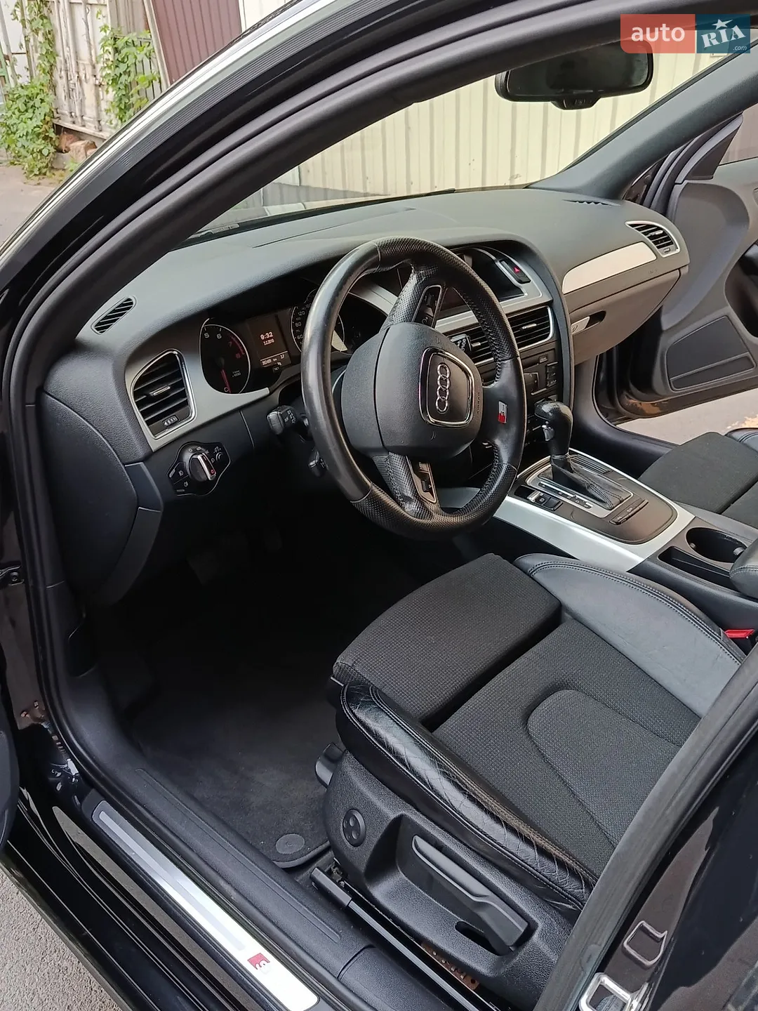 2011 Audi A4 - мініатюра 10