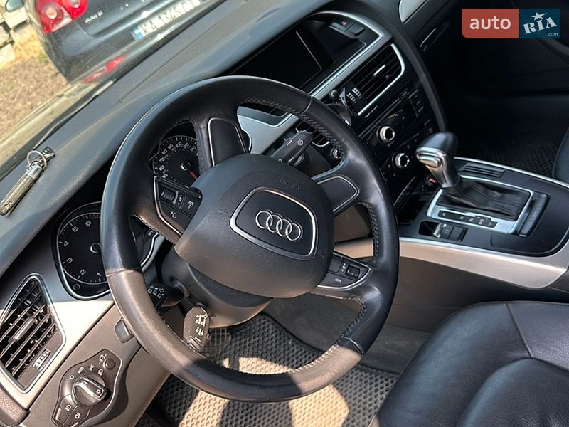 Седан Audi A4 2013 в Первомайске