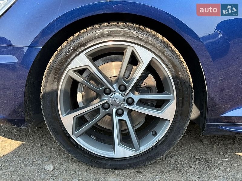 Универсал Audi A4 2019 в Луцке