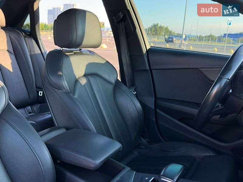 Седан Audi A4 2017 в Киеве