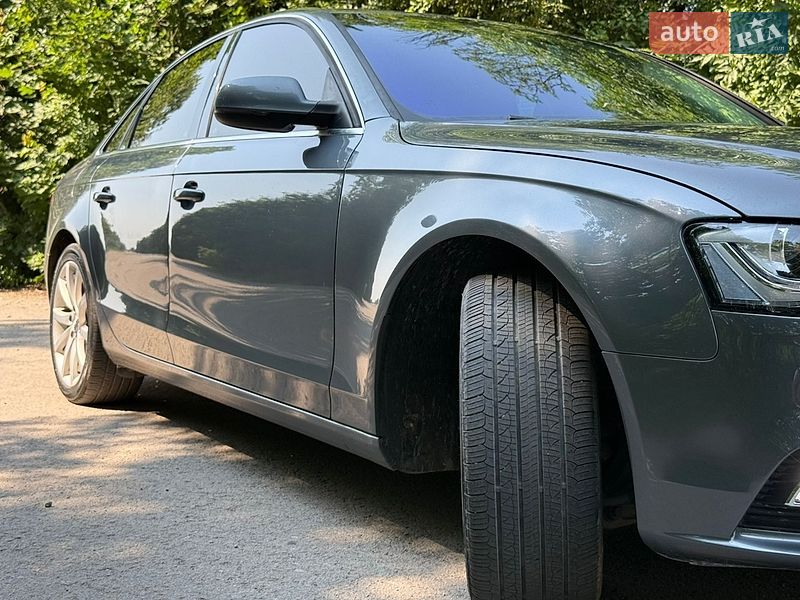 Седан Audi A4 2013 в Тернополе