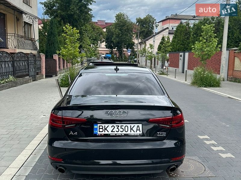 Седан Audi A4 2016 в Ивано-Франковске