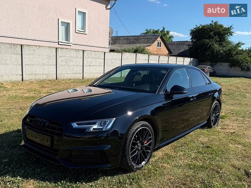 Audi A4 2017 Audi A4 2017