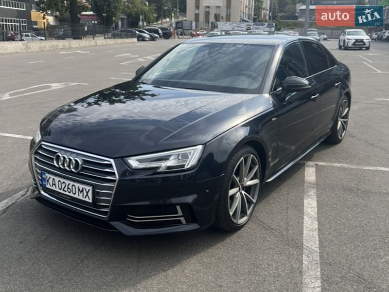 Audi A4 2018 Audi A4 2018