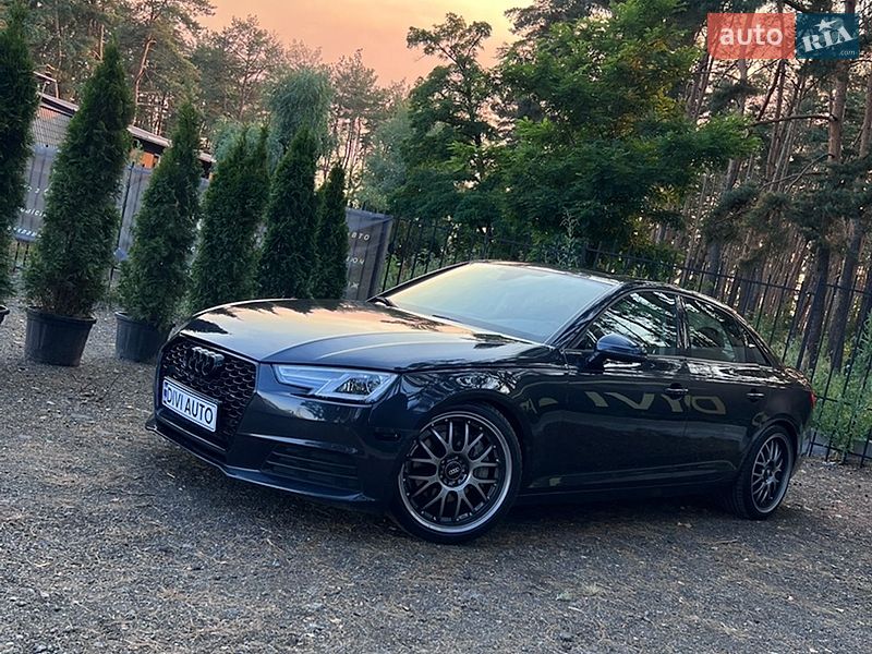 Седан Audi A4 2016 в Киеве