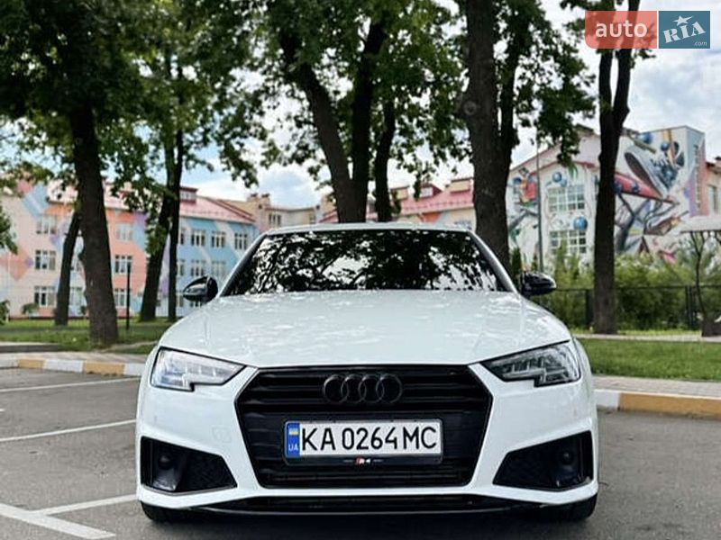 Седан Audi A4 2018 в Вінниці