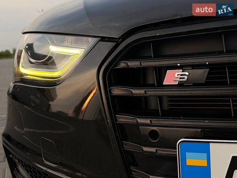 Седан Audi A4 2015 в Івано-Франківську