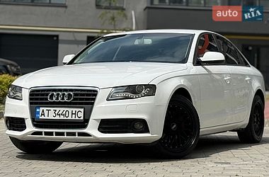 Седан Audi A4 2010 в Ивано-Франковске