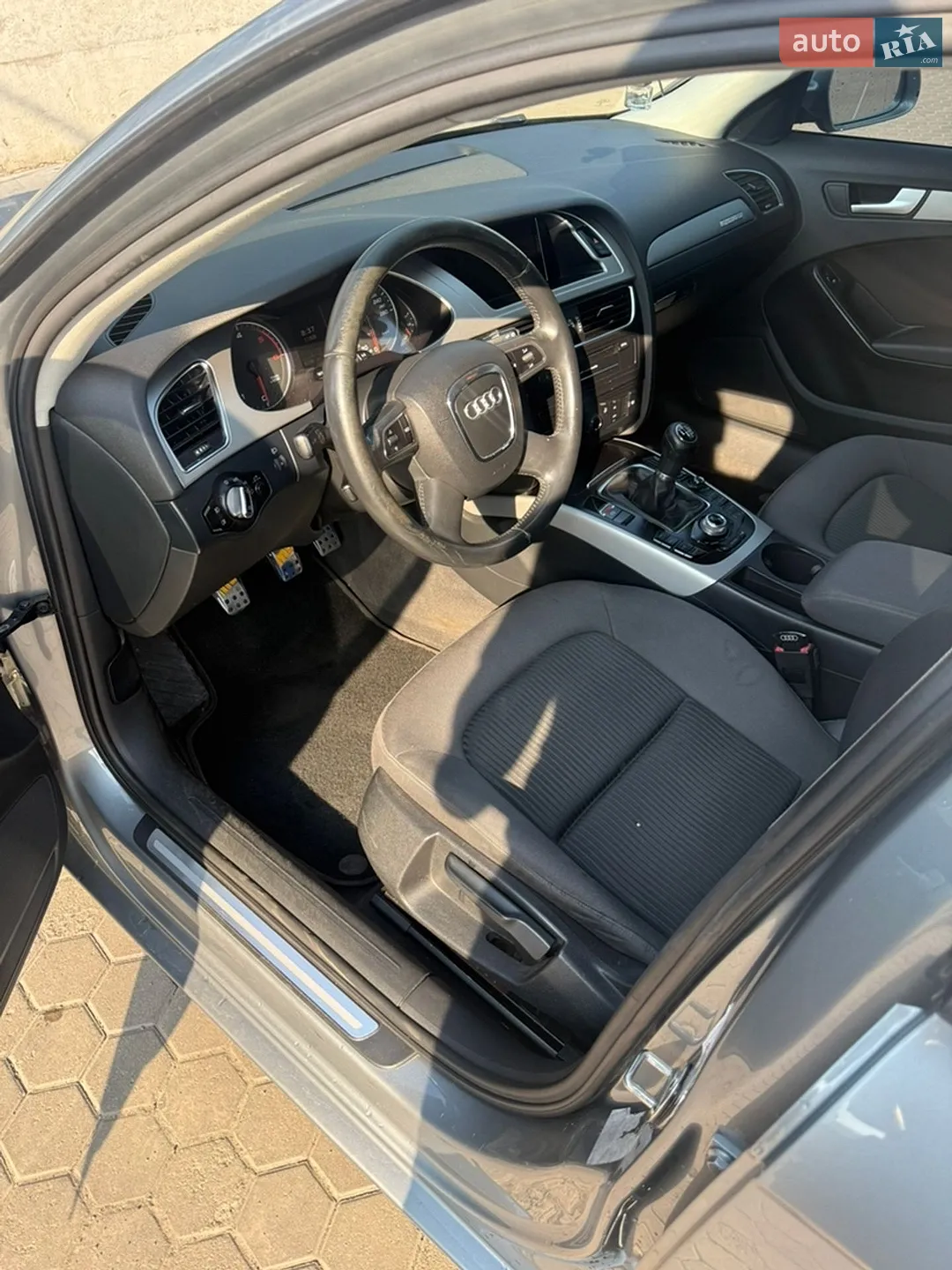 2011 Audi A4 - мініатюра 9