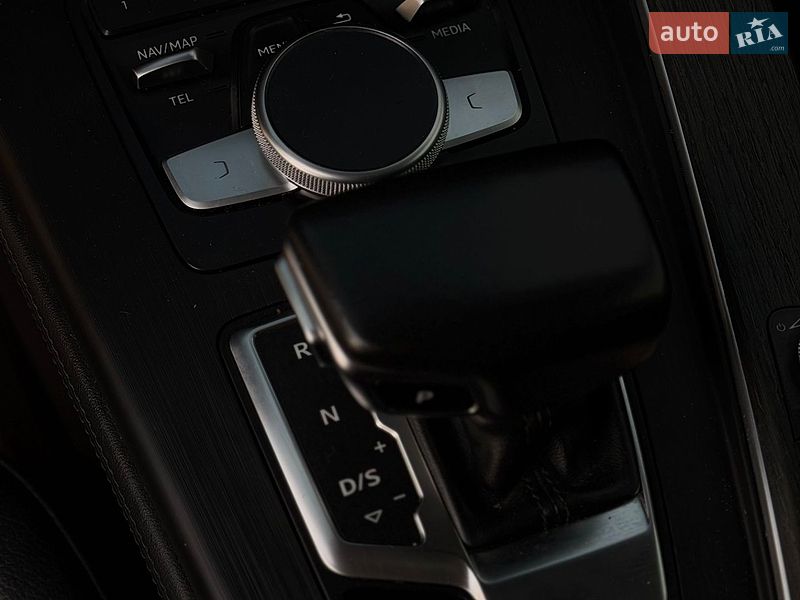 Седан Audi A4 2019 в Куликовке