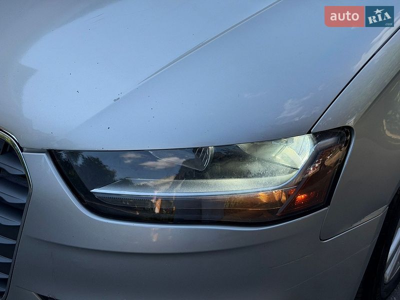 Седан Audi A4 2013 в Дніпрі