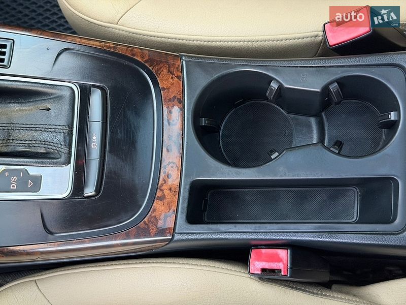 Седан Audi A4 2013 в Дніпрі