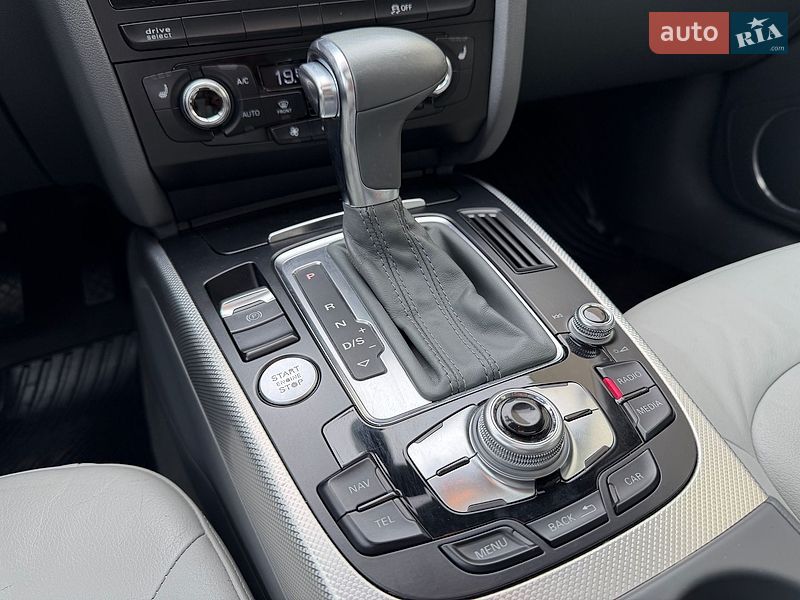 Седан Audi A4 2014 в Львове