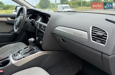 Седан Audi A4 2014 в Львове