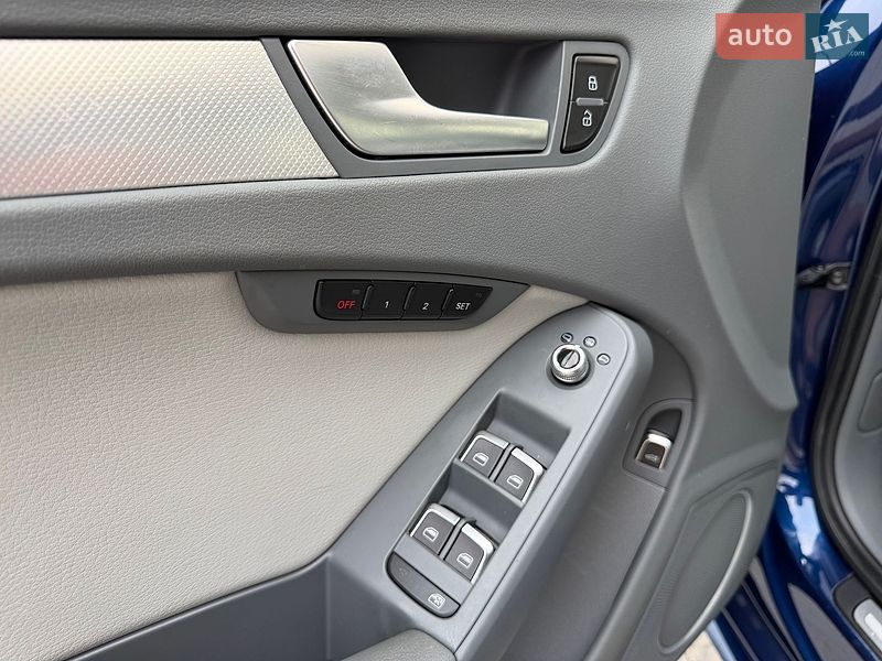 Седан Audi A4 2014 в Львове