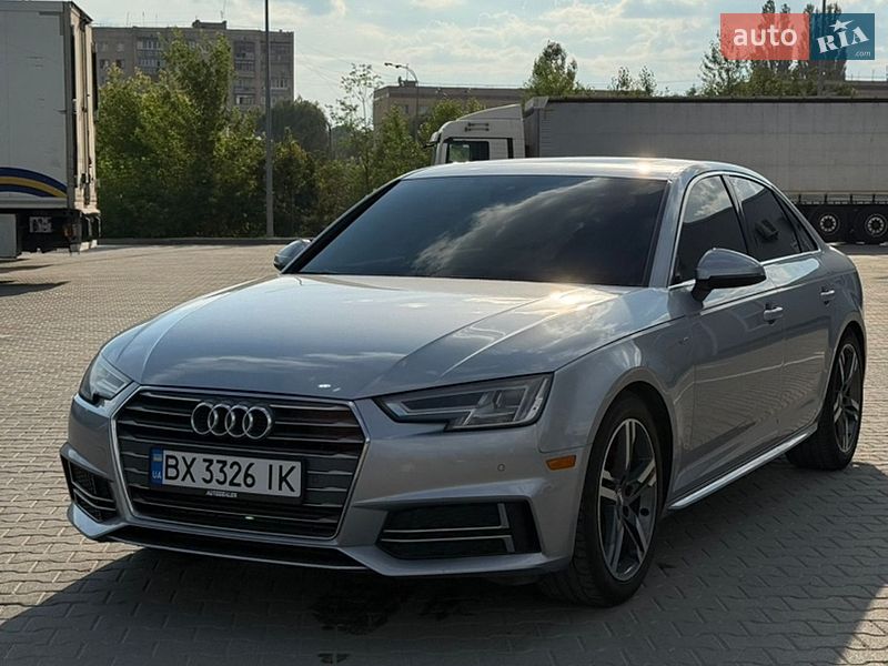Седан Audi A4 2018 в Хмельницком
