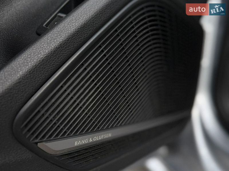 Седан Audi A4 2018 в Хмельницком