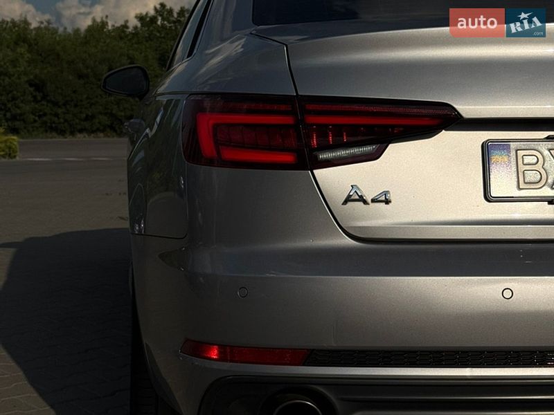 Седан Audi A4 2018 в Хмельницком