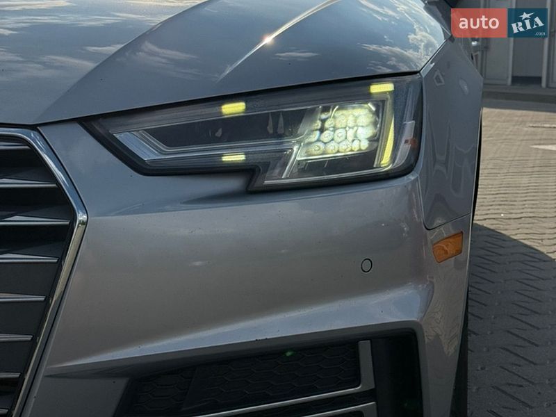 Седан Audi A4 2018 в Хмельницком