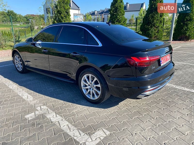 Седан Audi A4 2020 в Киеве