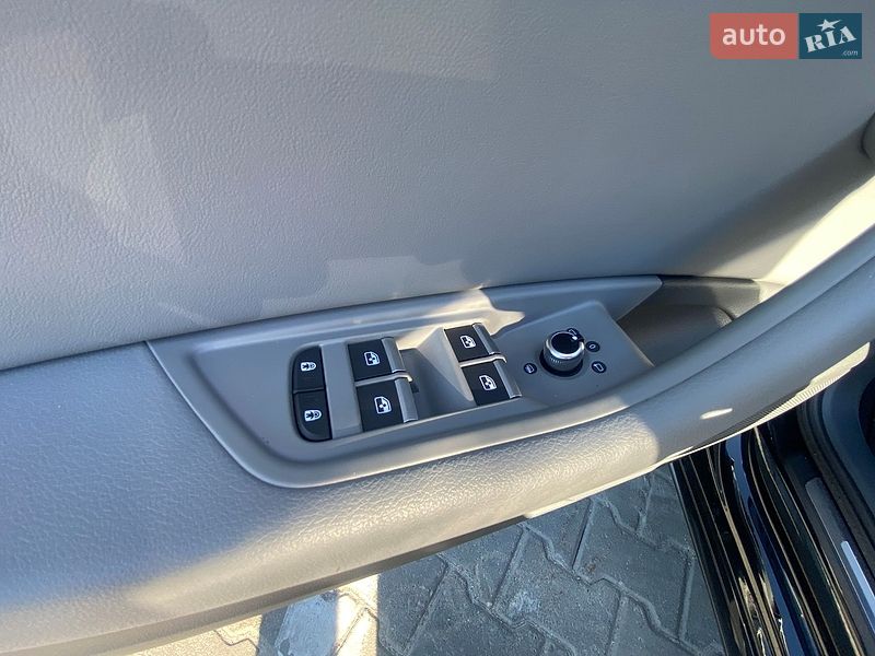 Седан Audi A4 2020 в Киеве