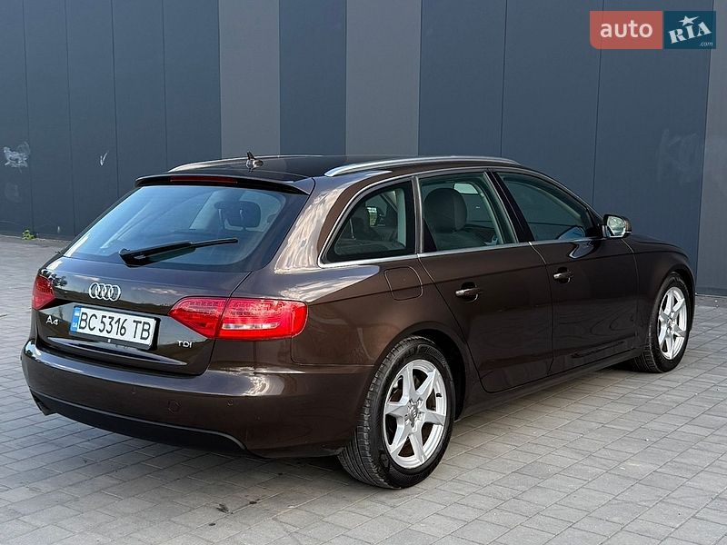 Универсал Audi A4 2011 в Хмельницком