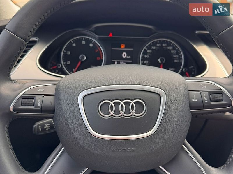Седан Audi A4 2014 в Буче