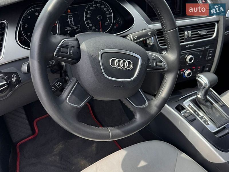 Седан Audi A4 2014 в Буче