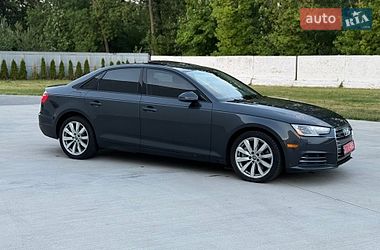 Седан Audi A4 2017 в Луцьку