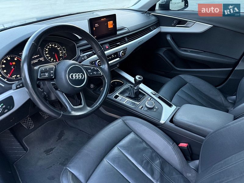 Седан Audi A4 2017 в Луцьку