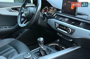 Седан Audi A4 2017 в Луцьку