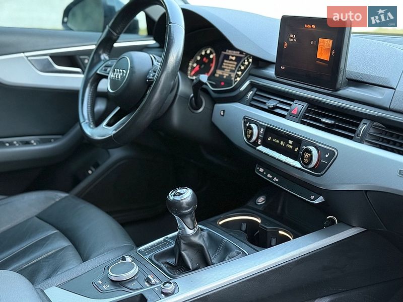 Седан Audi A4 2017 в Луцьку