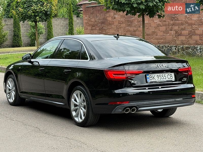 Седан Audi A4 2016 в Рівному