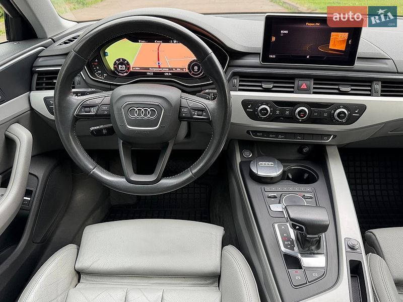 Седан Audi A4 2016 в Рівному