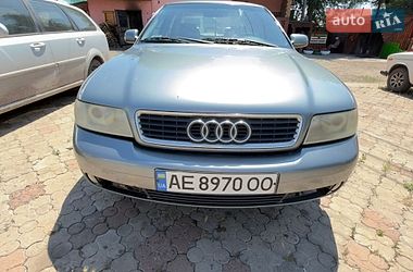 Седан Audi A4 2000 в Кривом Роге