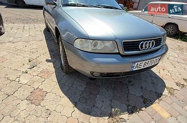 Седан Audi A4 2000 в Кривом Роге