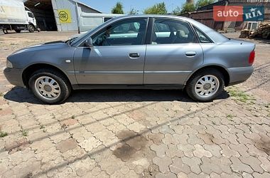 Седан Audi A4 2000 в Кривом Роге