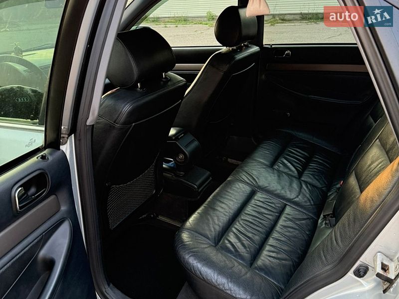 Седан Audi A4 1997 в Чернигове