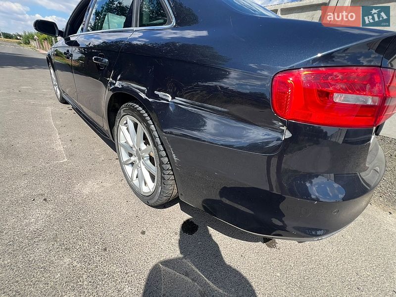 Седан Audi A4 2015 в Луцьку