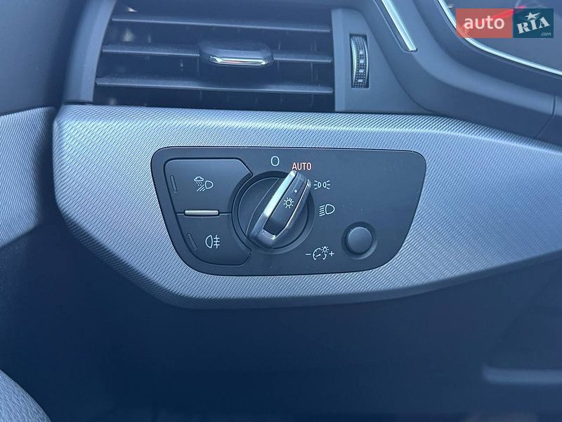 Універсал Audi A4 2018 в Києві