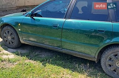 Універсал Audi A4 1997 в Калуші