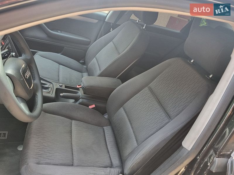 Седан Audi A4 2006 в Ківерцях