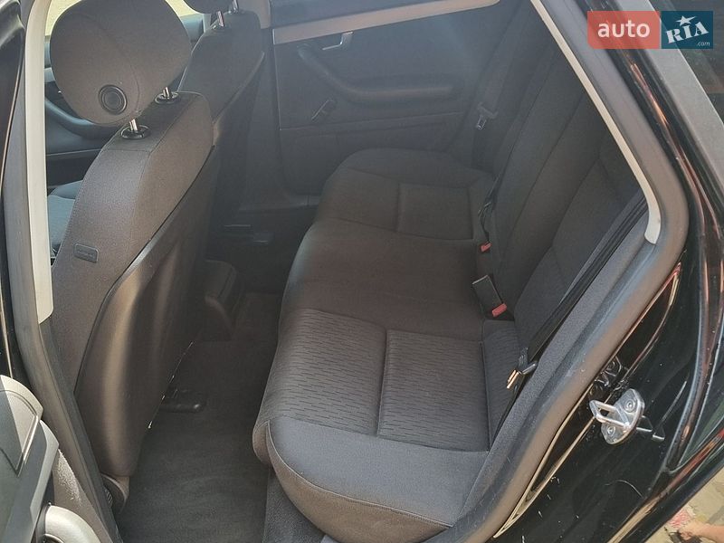 Седан Audi A4 2006 в Ківерцях