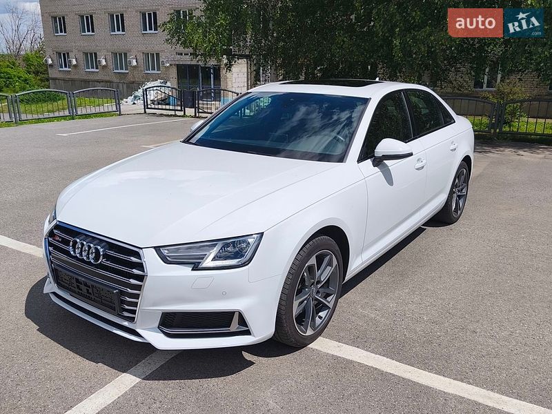 Седан Audi A4 2019 в Харкові