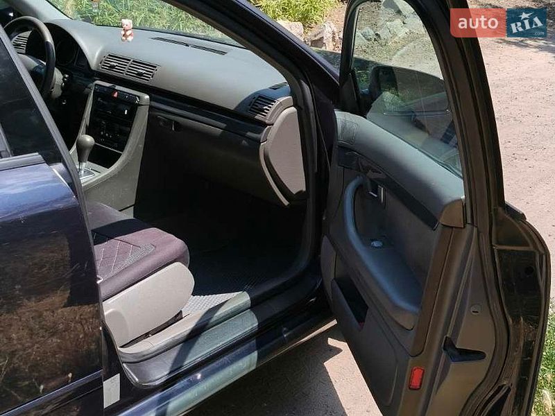 Седан Audi A4 2001 в Запорожье