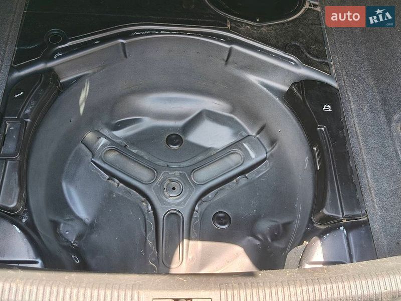 Седан Audi A4 2001 в Запорожье