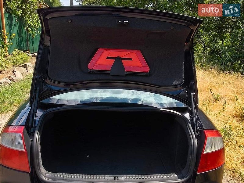 Седан Audi A4 2001 в Запорожье