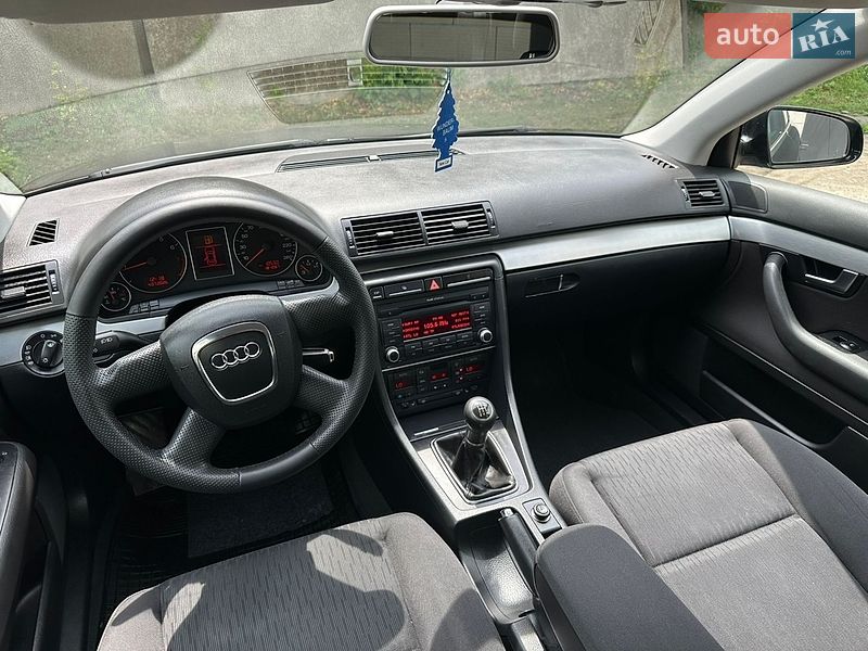 Седан Audi A4 2007 в Хоролі