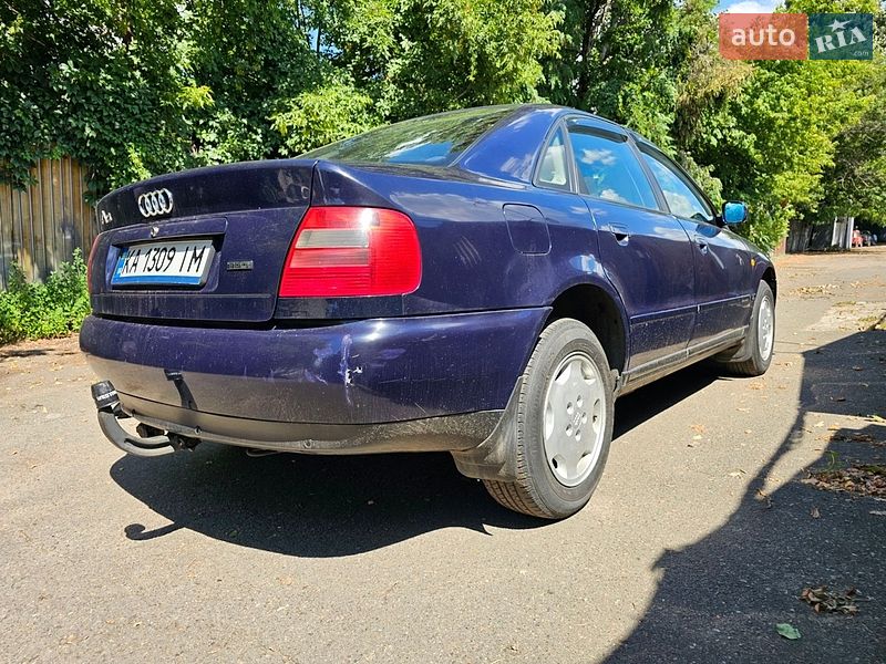 Седан Audi A4 1997 в Киеве
