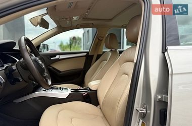 Седан Audi A4 2015 в Львове